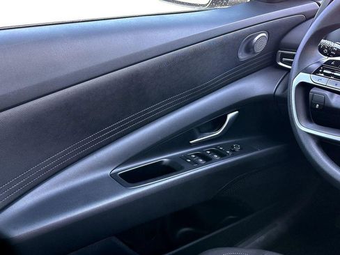 Used 2024 Hyundai Elantra SE image 26