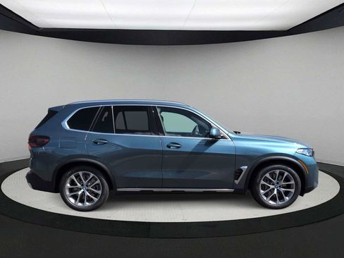 Used 2026 BMW X5 xDrive50e w/ Premium Package AWD/4WD image 9