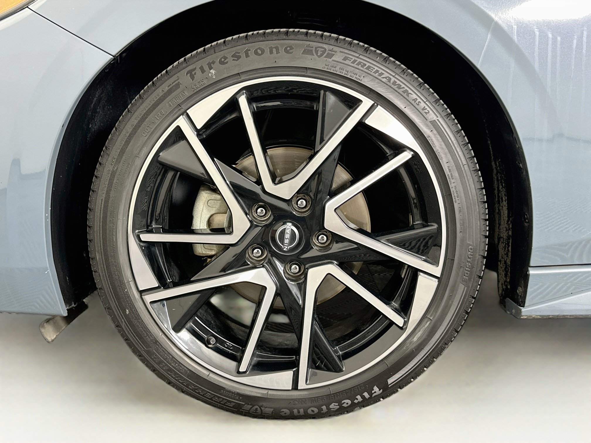 Used 2025 Nissan Sentra SR FWD image 11