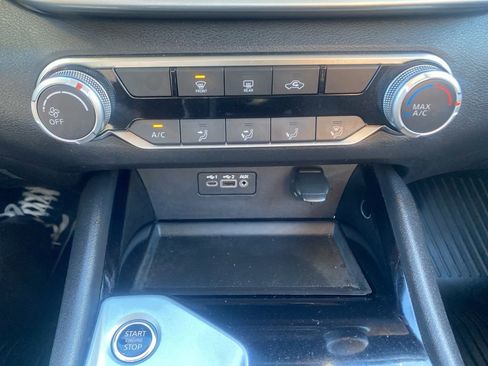 Used 2024 Nissan Altima 2.5 SV image 24