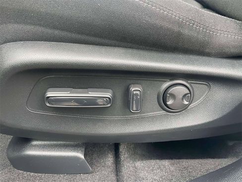 Certified 2025 Honda CR-V EX image 17