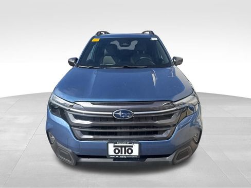 Used 2025 Subaru Forester Limited image 2