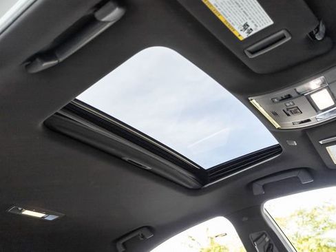 Used 2022 Lexus IS 350 F Sport w/ Navigation Package image 14