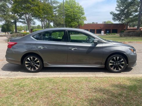 Used 2018 Nissan Sentra SR Turbo w/ Premium Package (P03) FWD image 6