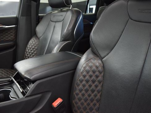 Used 2022 Jeep Grand Cherokee L Summit w/ Advanced Protech Group IV image 14