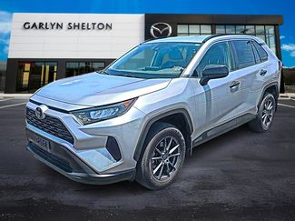 Used 2021 Toyota RAV4 LE FWD video 1