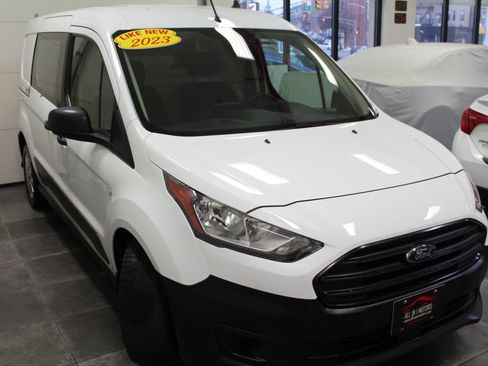 Used 2023 Ford Transit Connect XL image 3