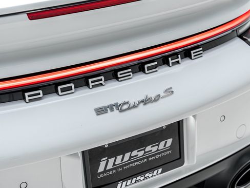 Used 2022 Porsche 911 Turbo S AWD/4WD image 32