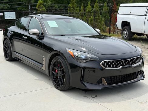 Used 2018 Kia Stinger GT1 RWD image 1