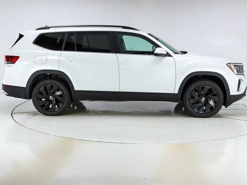 New 2026 Volkswagen Atlas SE FWD image 50