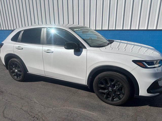 Used 2025 Honda HR-V Sport image 2
