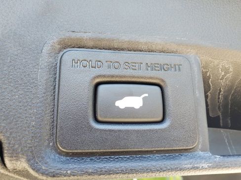 Used 2024 Acura RDX SH-AWD image 9