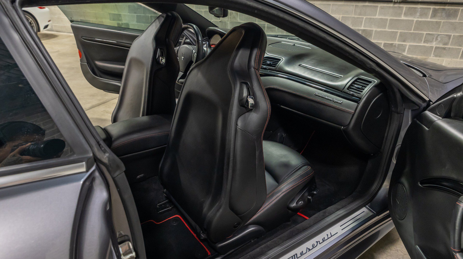 Used 2018 Maserati GranTurismo Sport RWD image 53