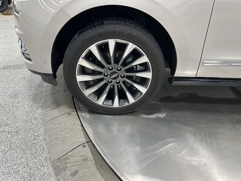 Used 2021 Lincoln Navigator Reserve image 39