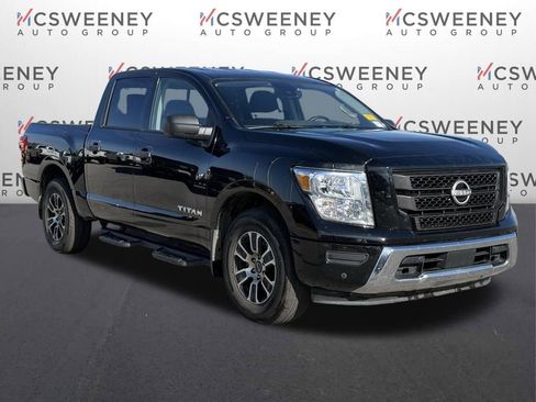Used 2024 Nissan Titan SV w/ SV Convenience Package image 7