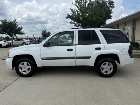 Used 2003 Chevrolet TrailBlazer LS w/ Preferred Equipment Group RWD image 4