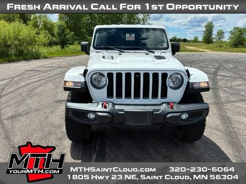 Used 2023 Jeep Wrangler Unlimited Rubicon w/ LED Lighting Group AWD/4WD image 3