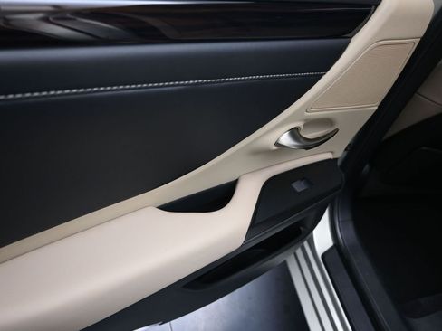 Used 2020 Lexus ES 350 350 w/ Premium Package image 15