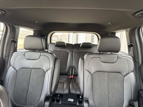 New 2025 Jeep Grand Cherokee L Altitude image 7