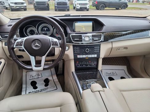 Used 2016 Mercedes-Benz E 350 4MATIC Sedan image 57