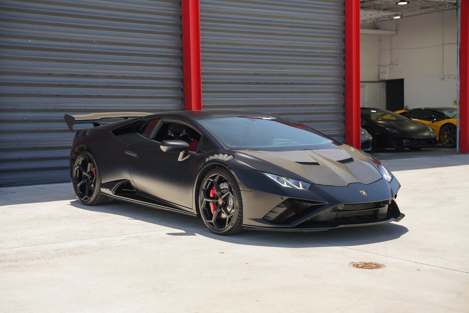 Used 2021 Lamborghini Huracan EVO RWD image 9