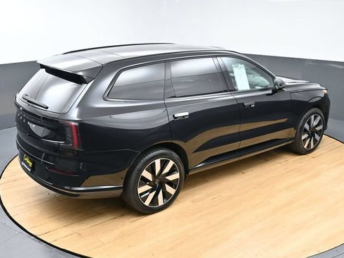 Used 2025 Volvo EX90 Ultra w/ Protection Package Premier AWD/4WD image 4