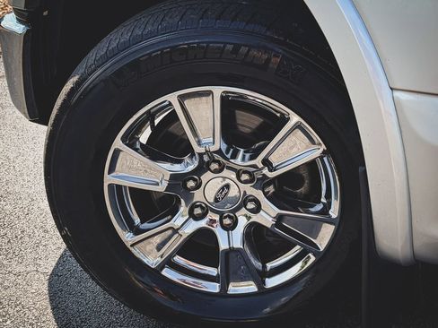 Used 2016 Ford F150 Lariat AWD/4WD image 5