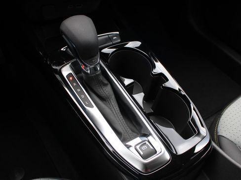 New 2026 Chevrolet Trax LT w/ LT Convenience Package image 13