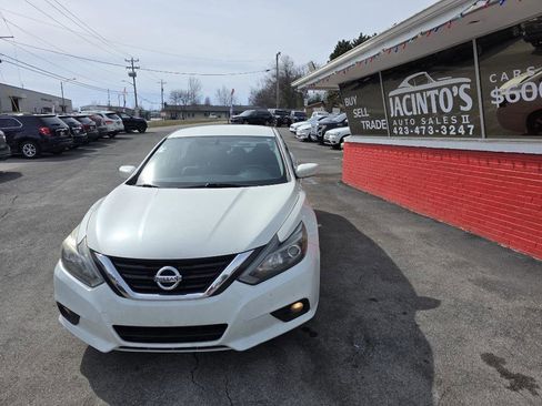 Used 2017 Nissan Altima 2.5 SR image 5