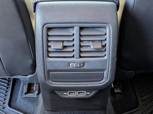 Used 2019 Volkswagen Passat 2.0T Wolfsburg w/ Wheels & Sunroof Package image 17