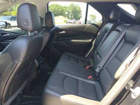 Used 2020 Chevrolet Equinox LT w/ Midnight Edition FWD image 12