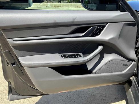 Used 2024 Porsche Taycan image 20