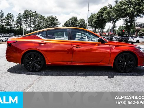 Used 2019 Nissan Altima 2.5 SR FWD image 9