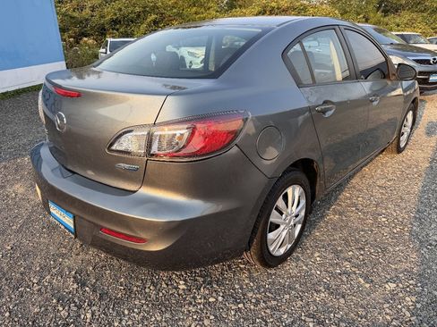Used 2013 MAZDA MAZDA3 i Sport FWD image 3