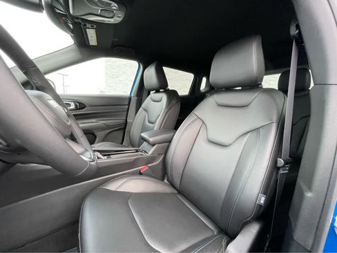 New 2026 Jeep Compass Limited image 21