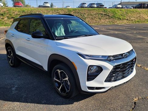 Used 2023 Chevrolet TrailBlazer RS w/ Convenience Package image 16