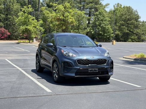 Used 2022 Kia Sportage LX FWD image 1