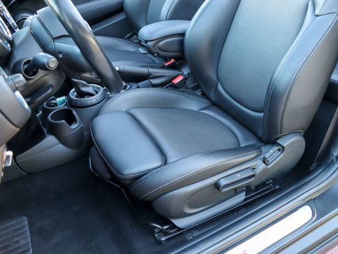 Used 2017 MINI Cooper S image 21