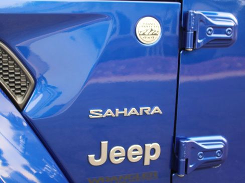 Used 2018 Jeep Wrangler Unlimited Sahara image 57