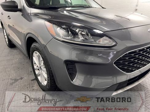 Used 2022 Ford Escape SE w/ Convenience Package FWD image 8