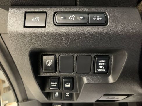 Used 2022 Nissan Frontier PRO-4X w/ Pro-4X Premium Package AWD/4WD image 13