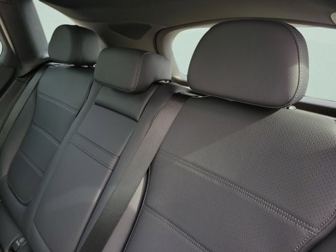 Certified 2026 Mercedes-Benz GLC 300 image 6