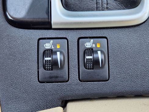 Used 2018 Toyota Highlander XLE image 24