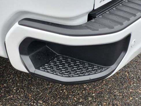 New 2025 GMC Sierra 2500 Denali w/ Denali Reserve Package image 12