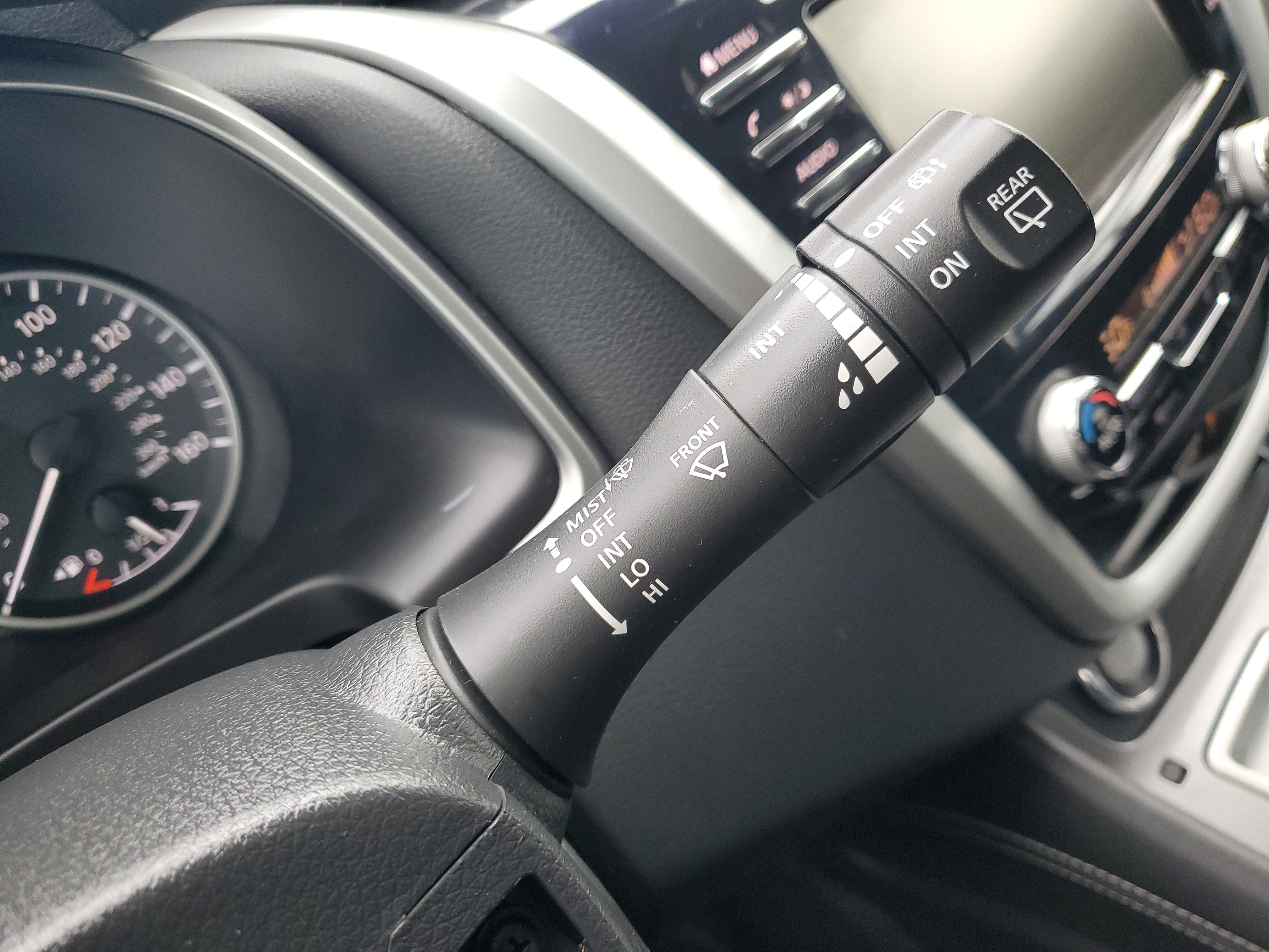 Used 2020 Nissan Murano SV FWD image 21
