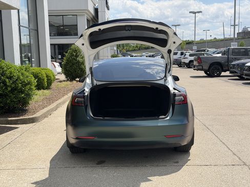 Used 2023 Tesla Model 3 Standard Range RWD image 9