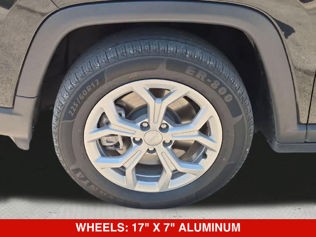 Used 2024 Jeep Compass Latitude AWD/4WD image 13