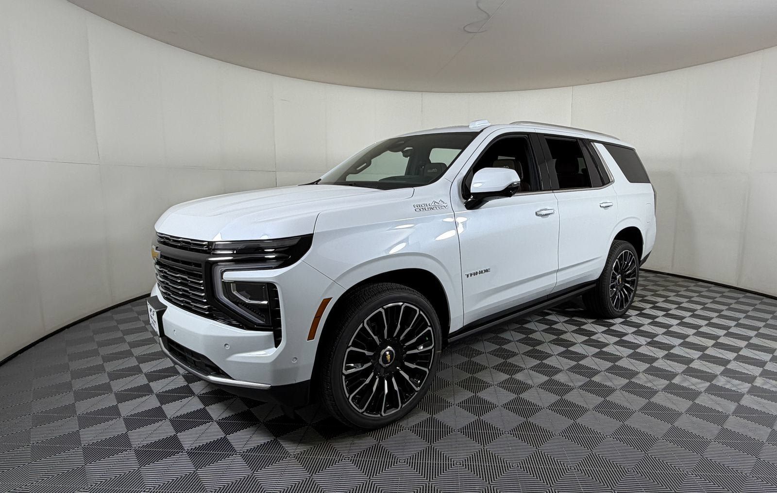 New 2026 Chevrolet Tahoe High Country AWD/4WD image 2