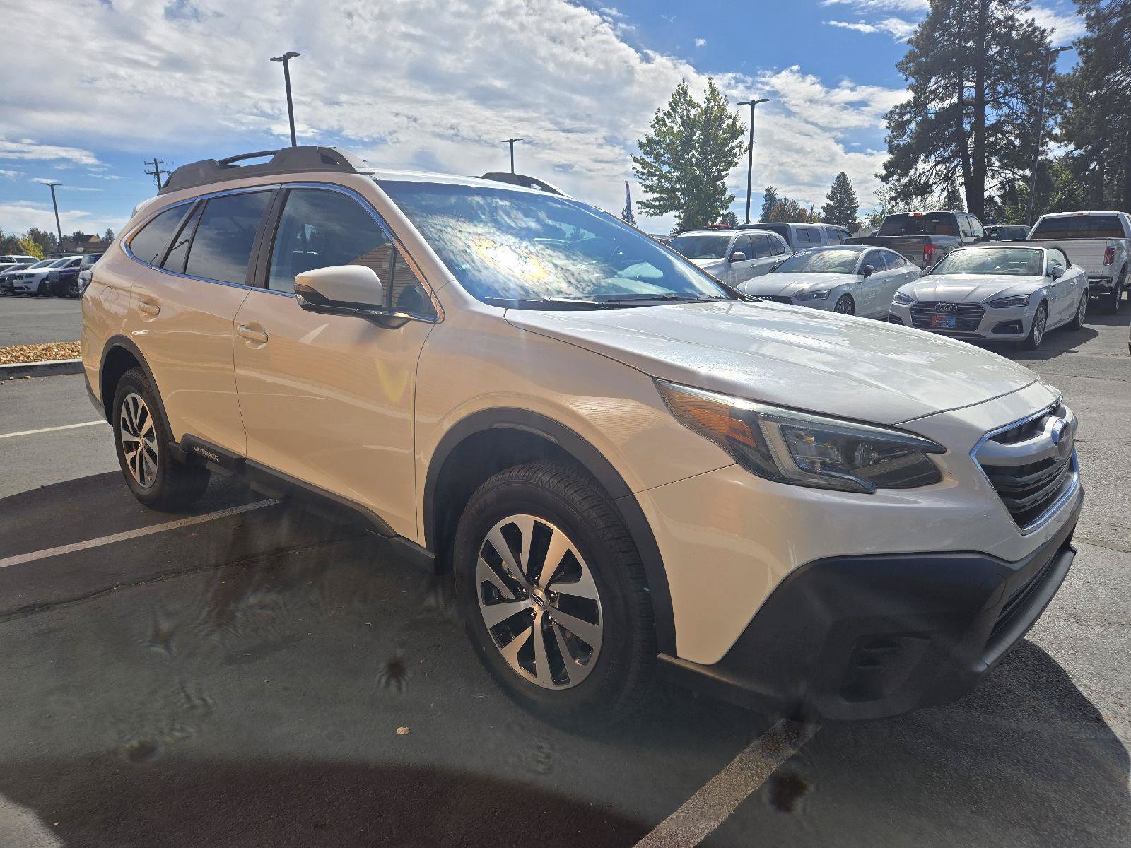 Used 2022 Subaru Outback Premium AWD/4WD image 7