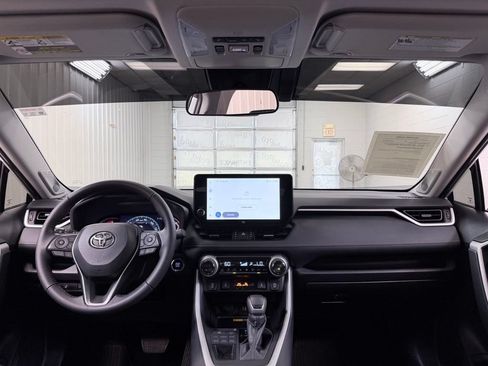Used 2024 Toyota RAV4 XLE Premium AWD/4WD image 27